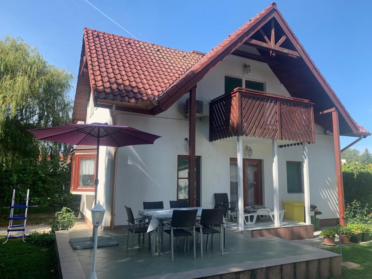 Beatrix Ueduelohaz Villa บาลาทอนเบรีน ภายนอก รูปภาพ