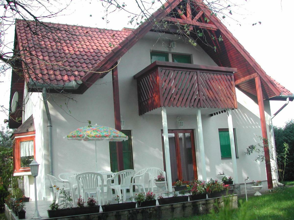 Beatrix Ueduelohaz Villa บาลาทอนเบรีน ภายนอก รูปภาพ